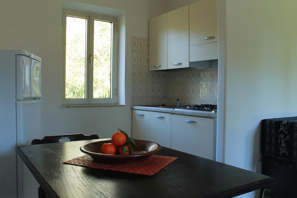 Rena Garden Apartments سانتا تيريزا غالّورا الغرفة الصورة